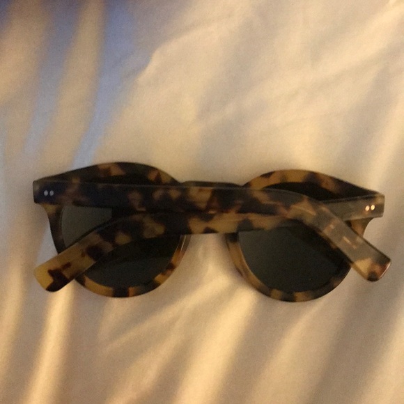 Blue Illesteva sunglasses